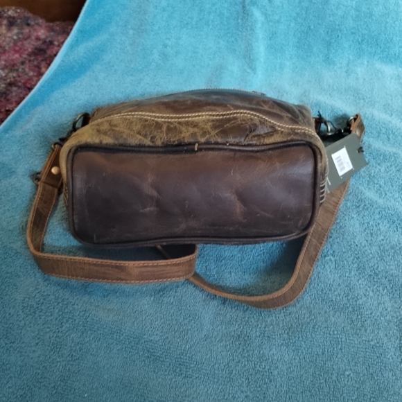 Myra Bag Dark Brown Leather Shoulder Bag - Picture 5 of 9